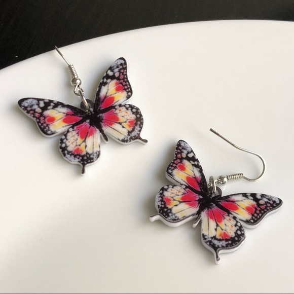 NEW Acrylic Red Butterfly Earrings - Picture 2 of 6